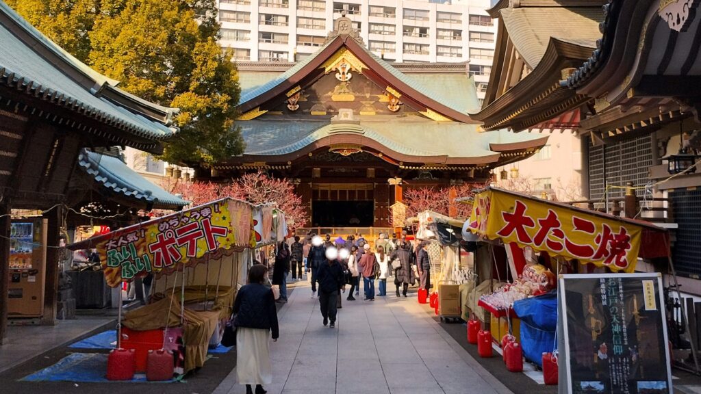 湯島天神：参道（梅まつりの様子）