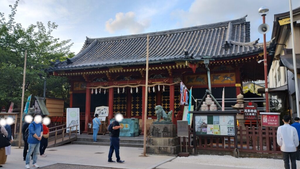 浅草神社拝殿(2025年5月撮影)