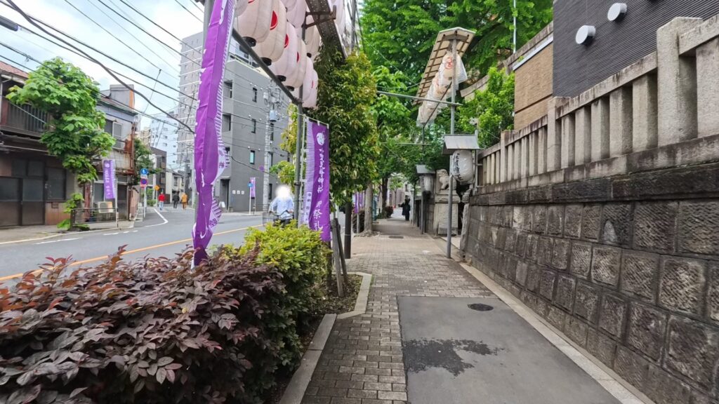 小野照崎神社:南鳥居側