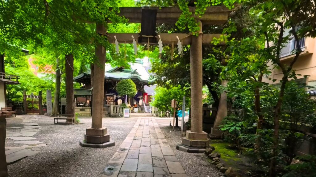 小野照崎神社参道