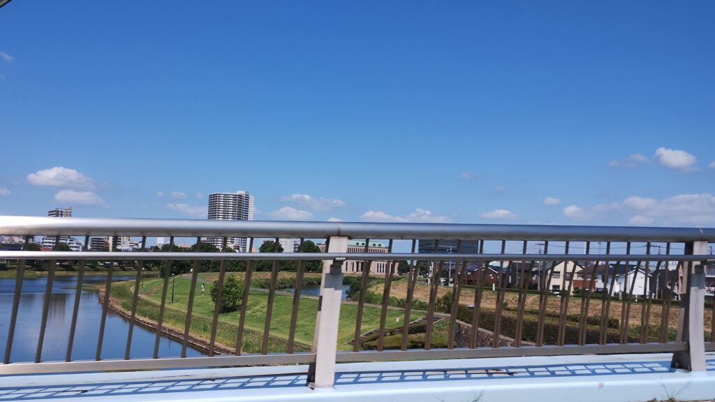 しらこばと橋