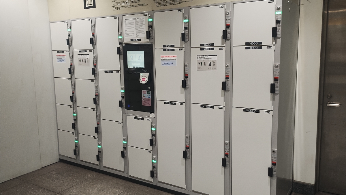 つくばエクスプレス浅草駅コインロッカーの空き状況（平日13時頃撮影）